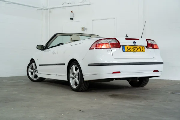 Foto 1 van fotogallerij Saab 9-3 cabrio 2.0 T Vector uit 2007