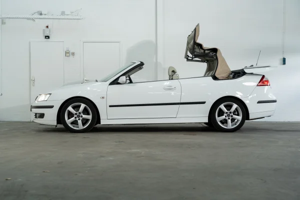 Foto 8 van fotogallerij Saab 9-3 cabrio 2.0 T Vector uit 2007