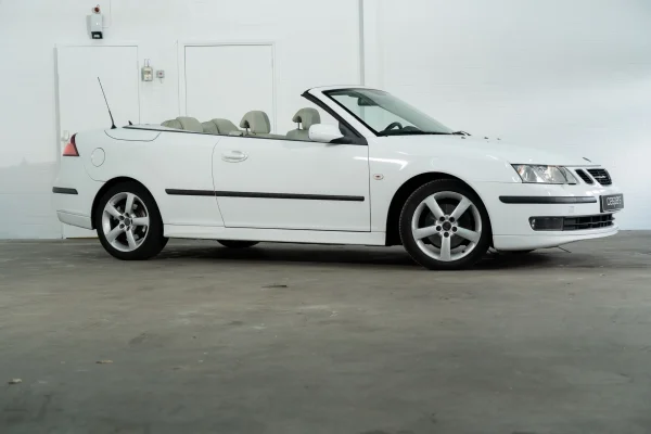 Foto 3 van fotogallerij Saab 9-3 cabrio 2.0 T Vector uit 2007