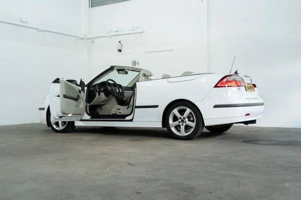 Foto 23 van fotogallerij Saab 9-3 cabrio 2.0 T Vector uit 2007