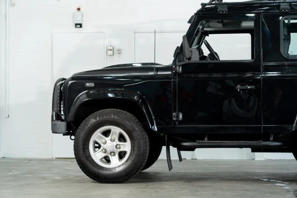 Foto 13 van fotogallerij Land Rover Defender 90 uit 2009