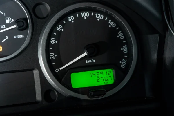 Foto 17 van fotogallerij Land Rover Defender 90 uit 2009