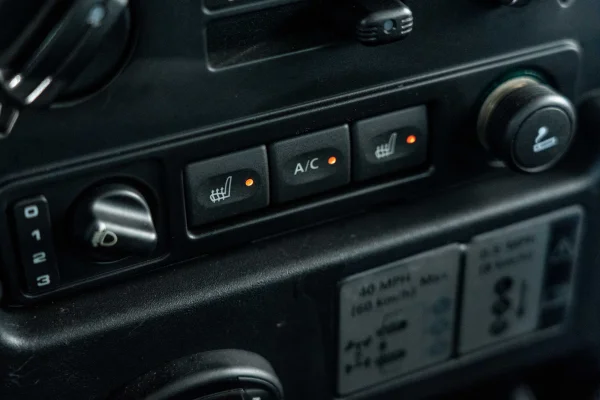 Foto 25 van fotogallerij Land Rover Defender 90 uit 2009