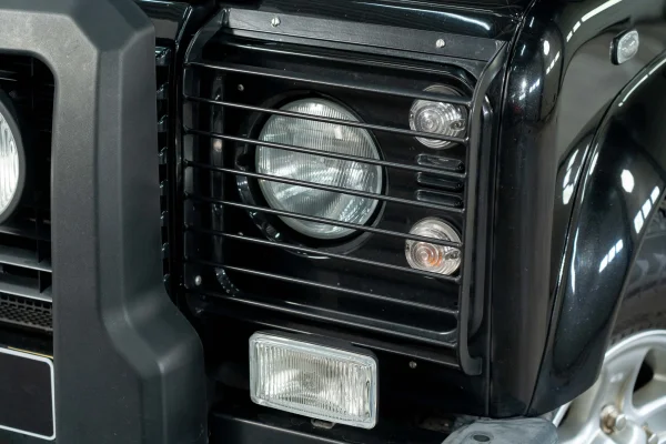 Foto 4 van fotogallerij Land Rover Defender 90 uit 2009
