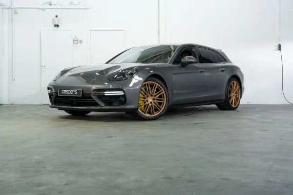 Foto 1 van fotogallerij Porsche Panamera Turbo S E-Hybrid uit 2018