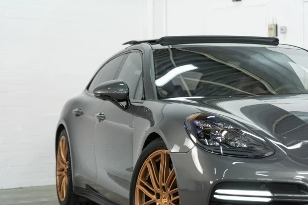 Foto 37 van fotogallerij Porsche Panamera Turbo S E-Hybrid uit 2018
