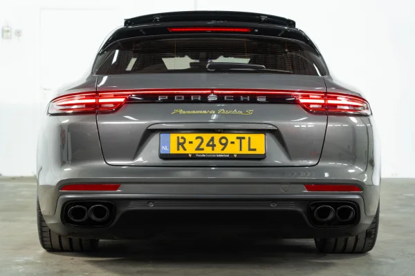 Foto 28 van fotogallerij Porsche Panamera Turbo S E-Hybrid uit 2018