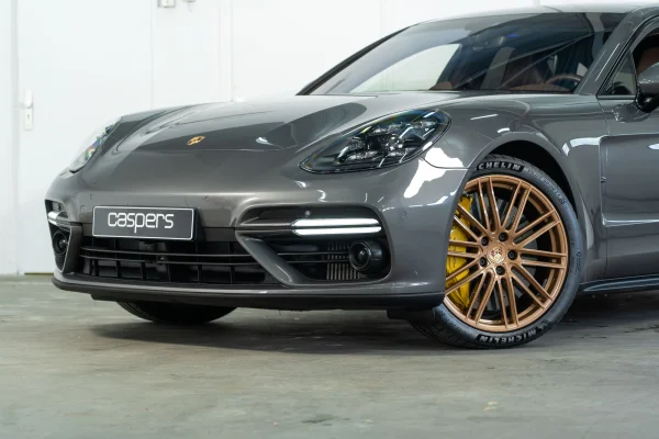 Foto 2 van fotogallerij Porsche Panamera Turbo S E-Hybrid uit 2018