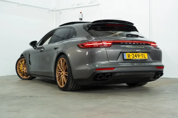 Foto 27 van fotogallerij Porsche Panamera Turbo S E-Hybrid uit 2018