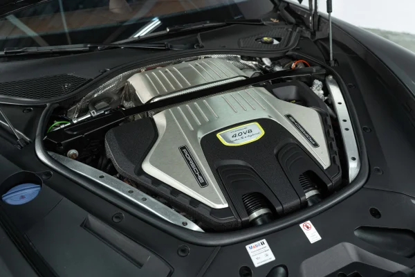 Foto 43 van fotogallerij Porsche Panamera Turbo S E-Hybrid uit 2018
