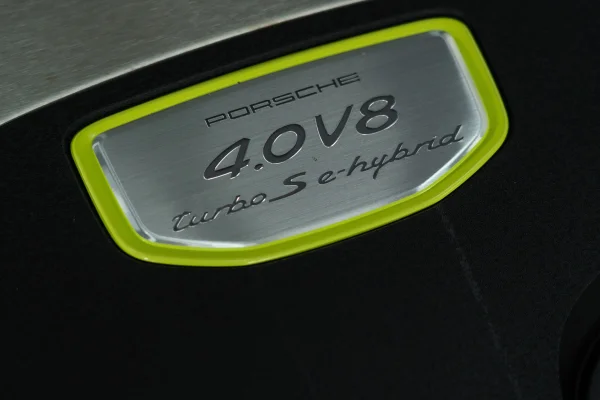 Foto 42 van fotogallerij Porsche Panamera Turbo S E-Hybrid uit 2018