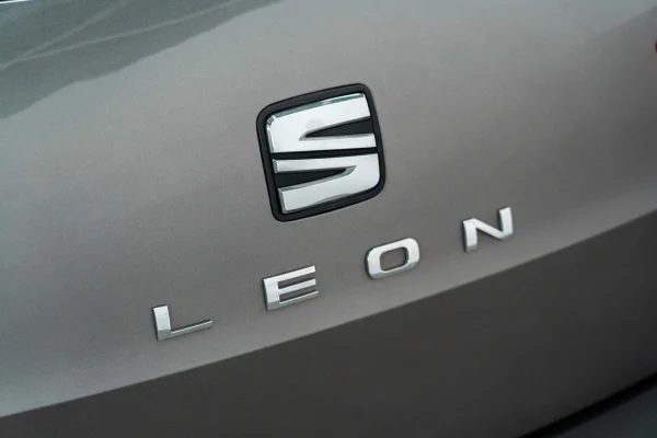 Foto 20 van fotogallerij Seat Leon ST 1.4 TSI ACT FR uit 2015