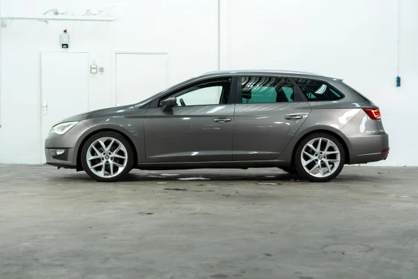 Foto 7 van fotogallerij Seat Leon ST 1.4 TSI ACT FR uit 2015