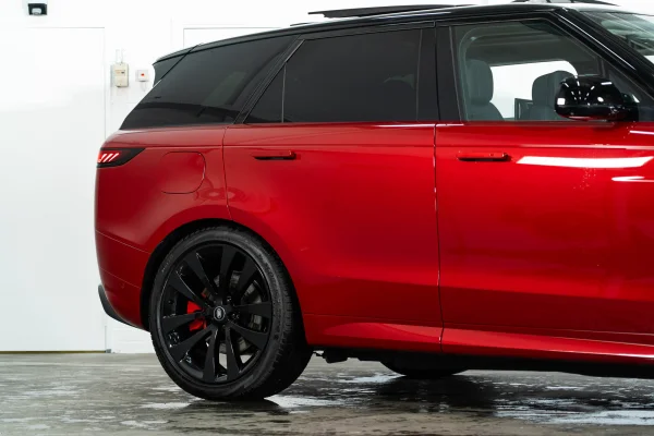 Foto 24 van fotogallerij Land Rover Range Rover Sport uit 2023
