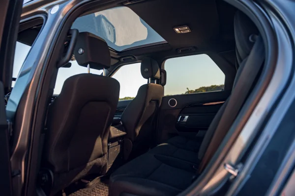 Foto 7 van fotogallerij Land Rover Discovery 5 uit 2018