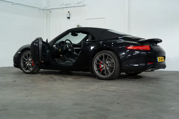 Foto 47 van fotogallerij Porsche 911 991 Carrera Cabrio uit 2014