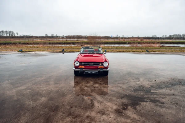 Foto 2 van fotogallerij Triumph TR6 uit 1974