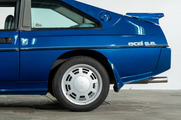 Foto 25 van fotogallerij Lotus Excel uit 1986