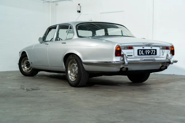 Foto 9 van fotogallerij Jaguar XJ6 uit 1969