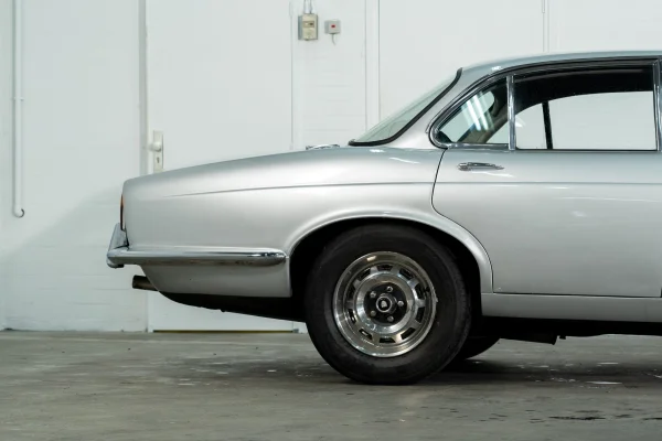 Foto 14 van fotogallerij Jaguar XJ6 uit 1969