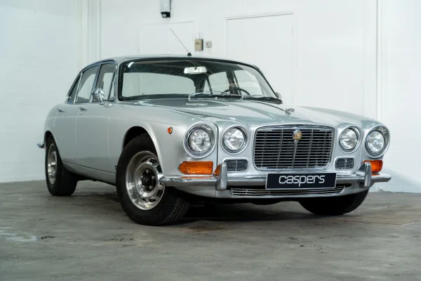 Foto 3 van fotogallerij Jaguar XJ6 uit 1969