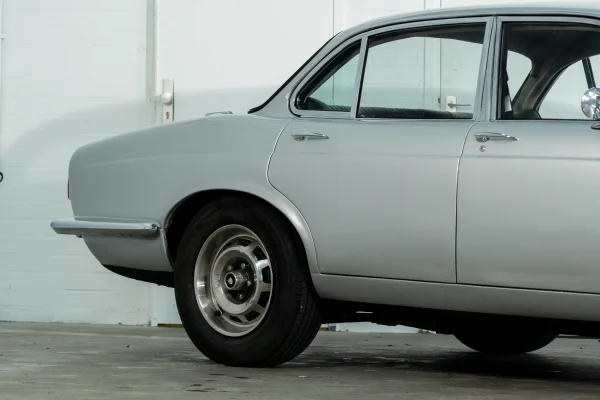Foto 6 van fotogallerij Jaguar XJ6 uit 1969