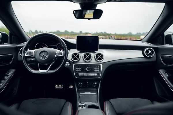 Foto 13 van fotogallerij Mercedes-Benz CLA 180 uit 2019