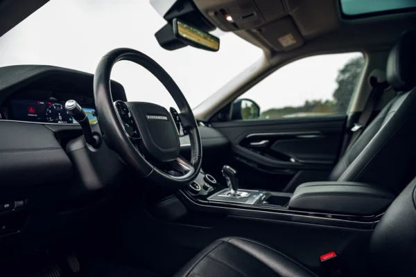 Foto 16 van fotogallerij Land Rover Range Rover Evoque uit 2019