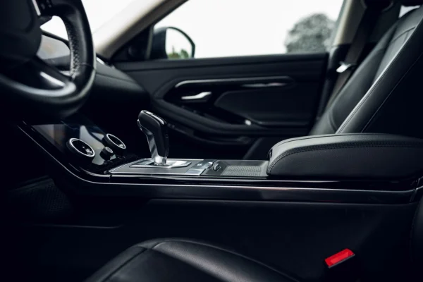 Foto 17 van fotogallerij Land Rover Range Rover Evoque uit 2019