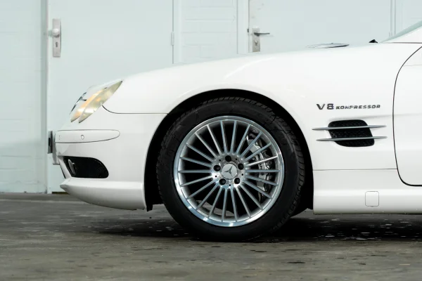 Foto 19 van fotogallerij Mercedes-Benz SL 55 AMG uit 2003