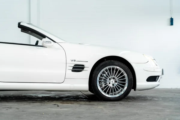 Foto 31 van fotogallerij Mercedes-Benz SL 55 AMG uit 2003