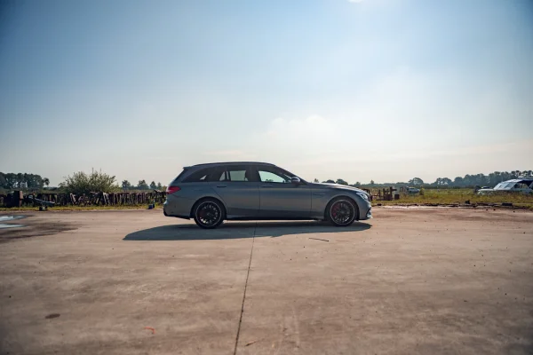 Foto 5 van fotogallerij Mercedes-Benz C63 S AMG Estate uit 2018