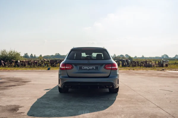 Foto 3 van fotogallerij Mercedes-Benz C63 S AMG Estate uit 2018