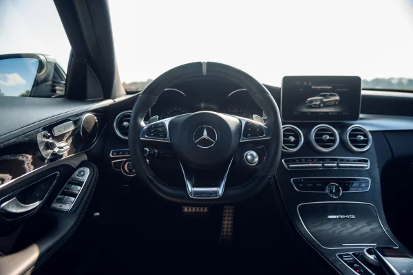 Foto 10 van fotogallerij Mercedes-Benz C63 S AMG Estate uit 2018