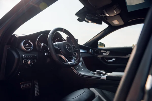 Foto 11 van fotogallerij Mercedes-Benz C63 S AMG Estate uit 2018