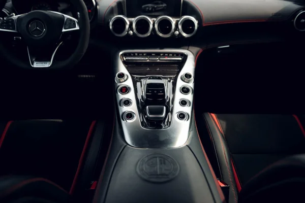 Foto 12 van fotogallerij Mercedes-Benz AMG GT S uit 2015