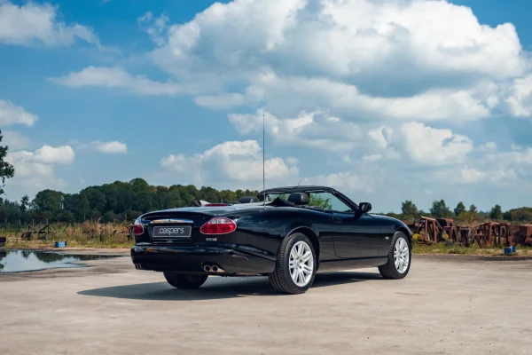Foto 6 van fotogallerij Jaguar XKR Convertible uit 2004