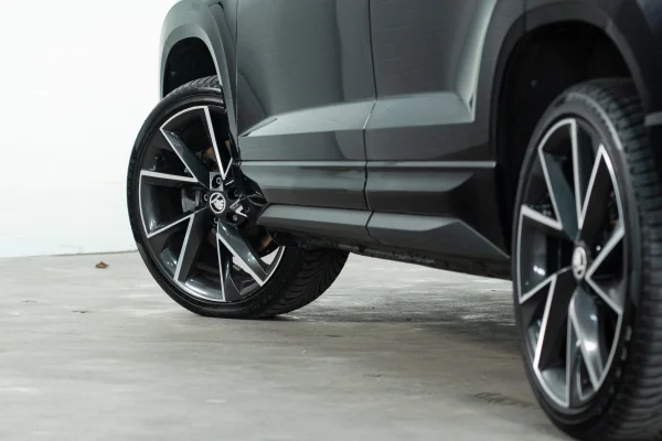 Foto 9 van fotogallerij Skoda Karoq 1.5 TSI Sportline uit 2021