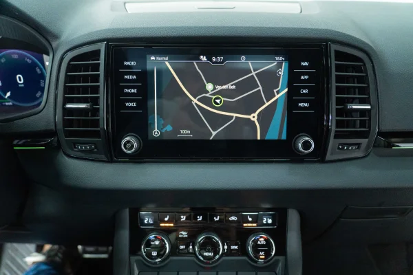 Foto 40 van fotogallerij Skoda Karoq 1.5 TSI Sportline uit 2021
