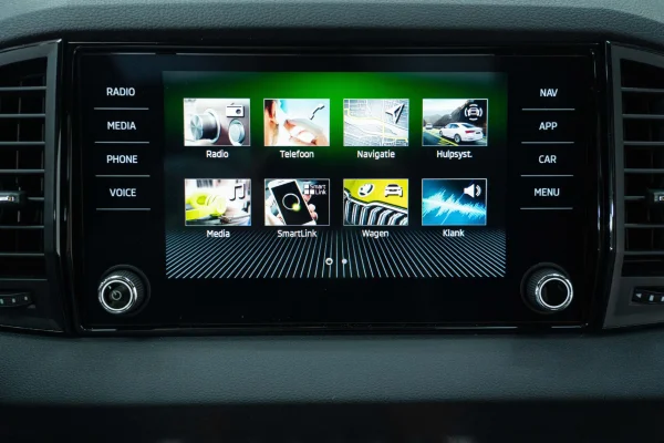 Foto 42 van fotogallerij Skoda Karoq 1.5 TSI Sportline uit 2021