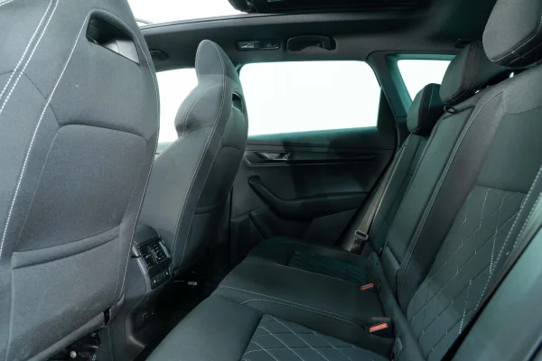 Foto 50 van fotogallerij Skoda Karoq 1.5 TSI Sportline uit 2021