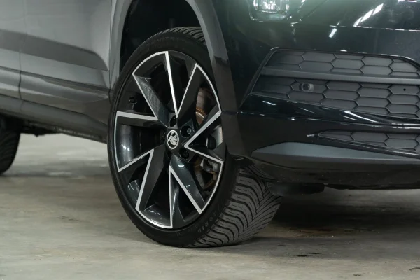 Foto 5 van fotogallerij Skoda Karoq 1.5 TSI Sportline uit 2021