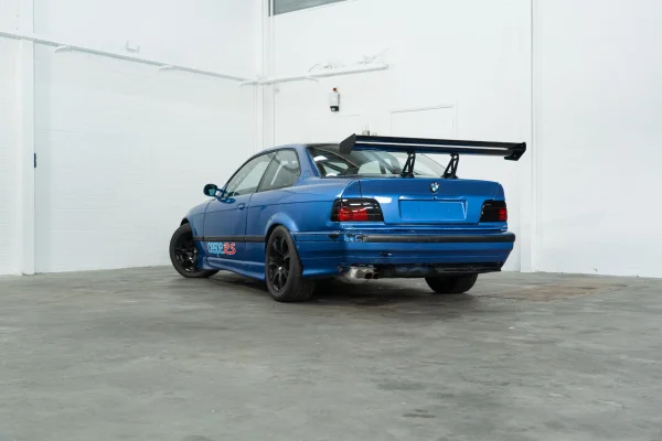 Foto 7 van fotogallerij BMW E36 325i Coupé uit 1992