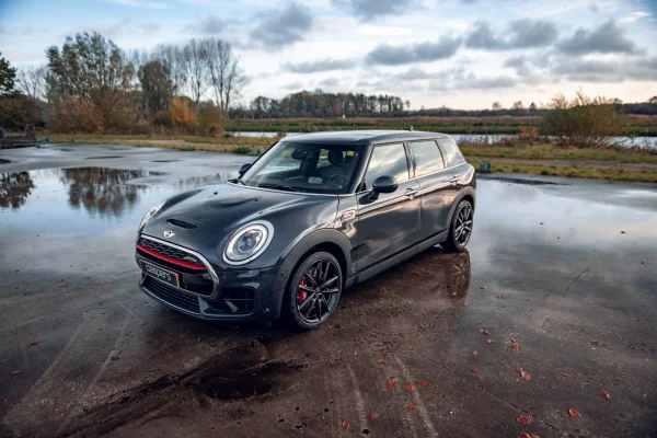 Foto 2 van fotogallerij MINI Clubman John Cooper Works ALL4 uit 2015