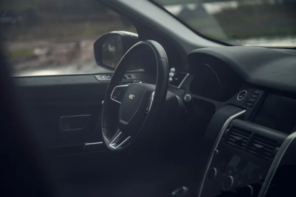 Foto 7 van fotogallerij Land Rover Discovery Sport 2.2 TD4 4WD uit 2015