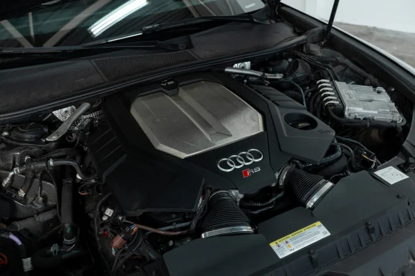 Foto 15 van fotogallerij Audi RS6 Avant uit 2019