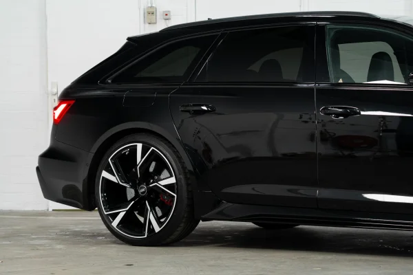 Foto 17 van fotogallerij Audi RS6 Avant uit 2019