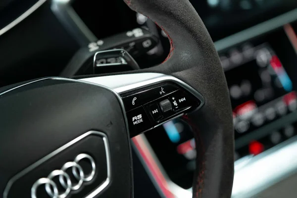 Foto 48 van fotogallerij Audi RS6 Avant uit 2019