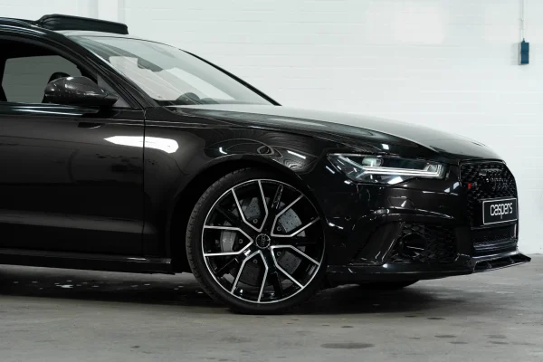 Foto 25 van fotogallerij Audi RS6 Avant uit 2015