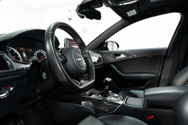Foto 41 van fotogallerij Audi RS6 Avant uit 2015